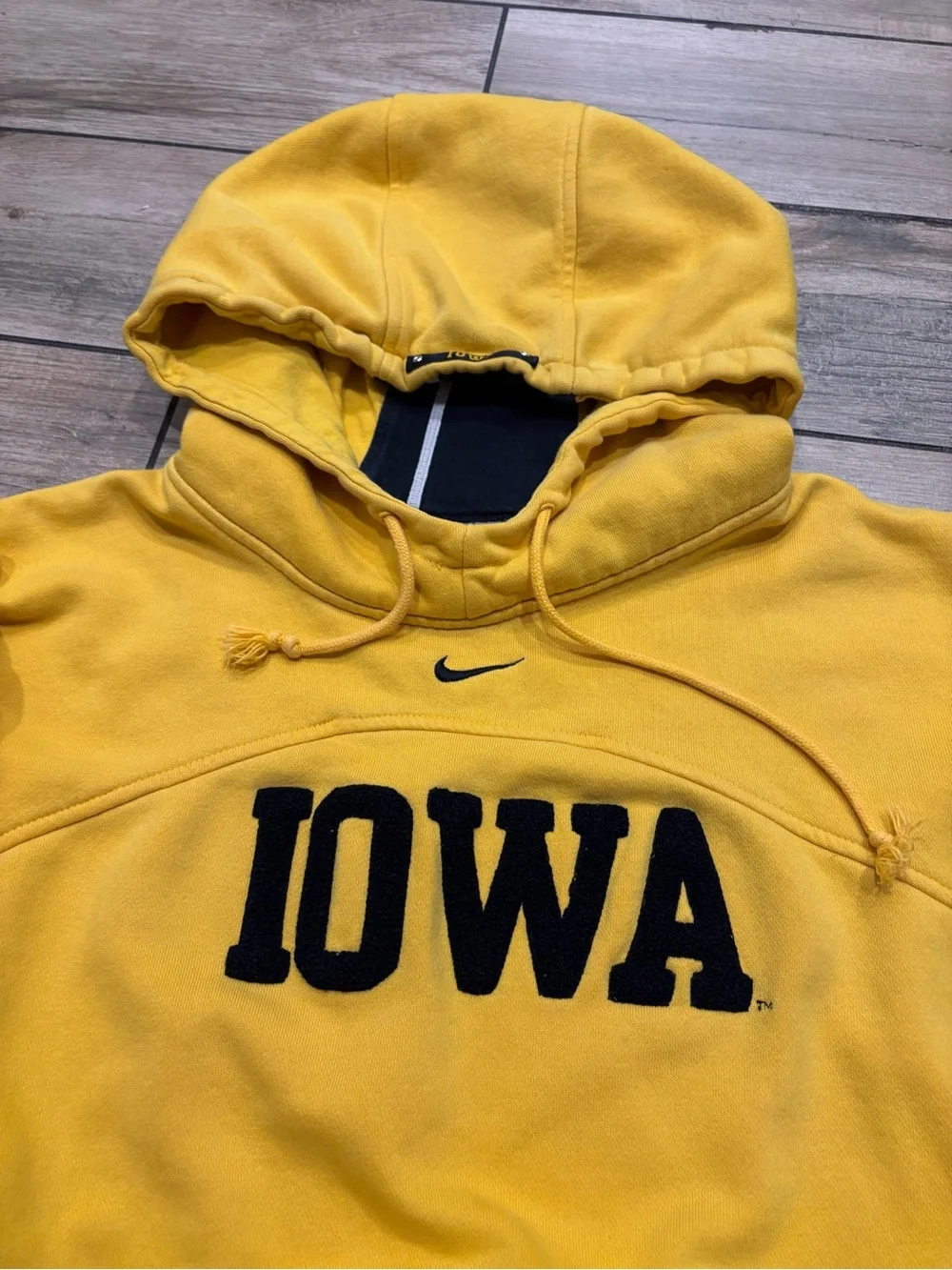 Vintage Y2K University of Iowa Hawkeyes Nike Centerswoosh Patchwork Size M